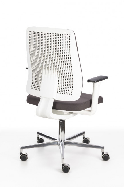 Darba krēsls LUNA, iespējams komlektēt ar pulēta alumīnija atbalsta riteņbāzi.